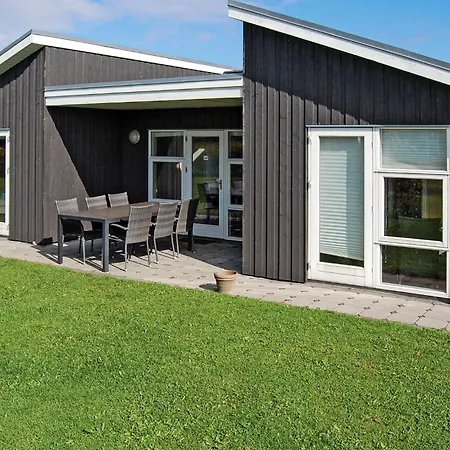 3 Bedroom Amazing In Haderslev *